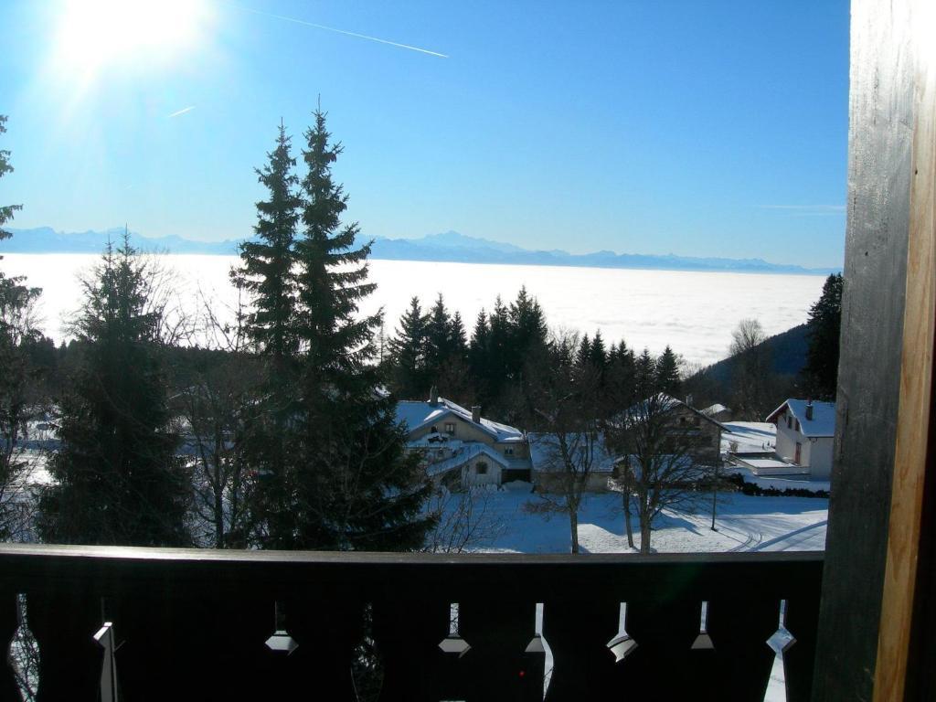 Готель Le Coucou Et Chalet Beau-Site Les Rasses Екстер'єр фото